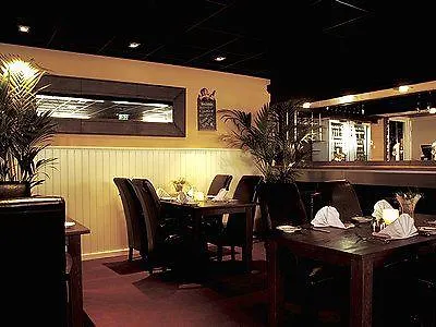 Hotel De Moerse Hoeve 3*