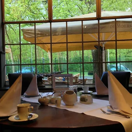 Hotel De Moerse Hoeve 3*